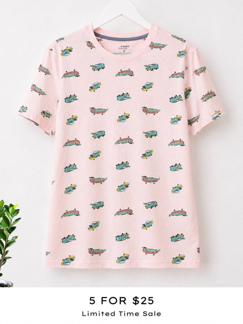 Old Navy Boys XL 14-16 Plus Pink Alligator Graphic Tee Skateboard Crocodile Shir
